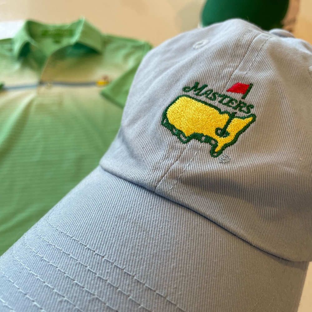 GUC. Super cute light blue youth masters Augusta hat. Small marks see pics.